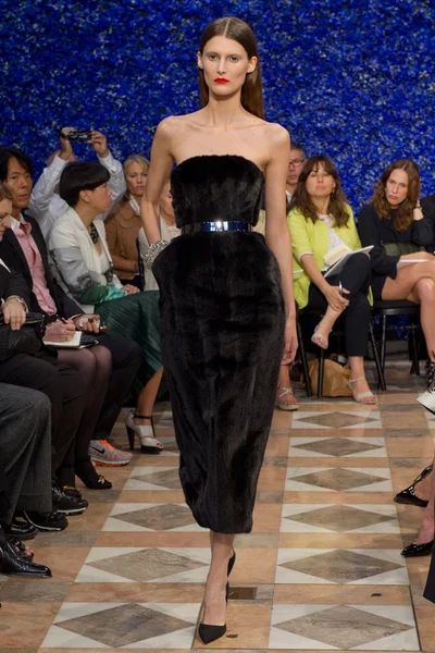 Look 29